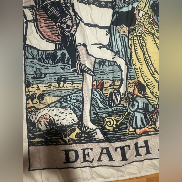 SOLD ON DEPOP - y2k 2000s tarot card ‘death’ tapestry ! so whimsical - Picture 3 of 3